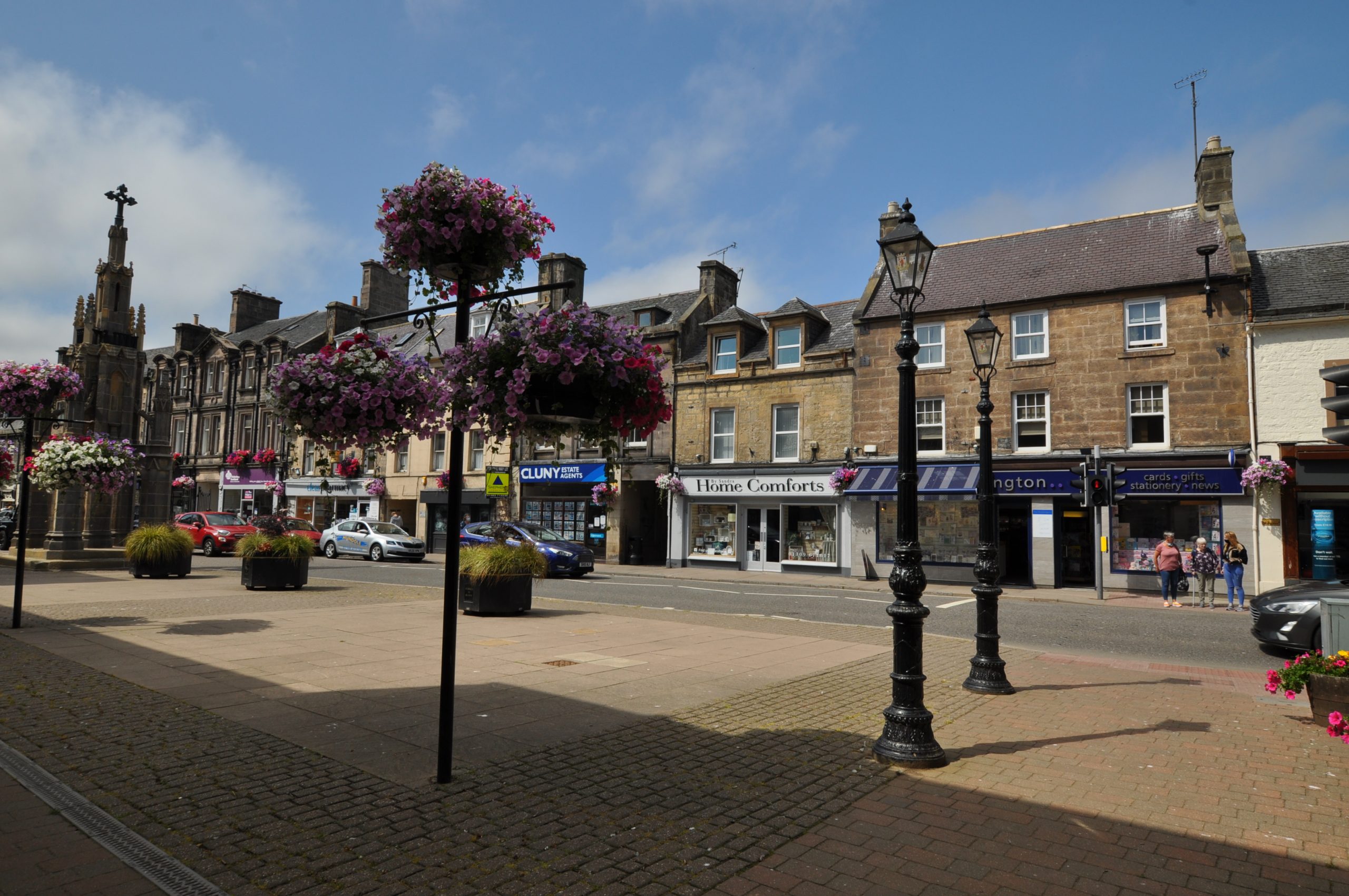 The Washington, 8587 High Street, Forres IV36 1AA R & R Urquhart