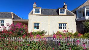 Tides Edge Cottage, 4 Findhorn, Findhorn IV36 3YE