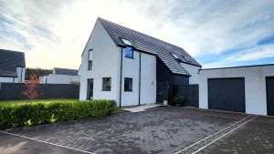 12 MacLeod Gardens, Croy, Inverness, IV2 5JT