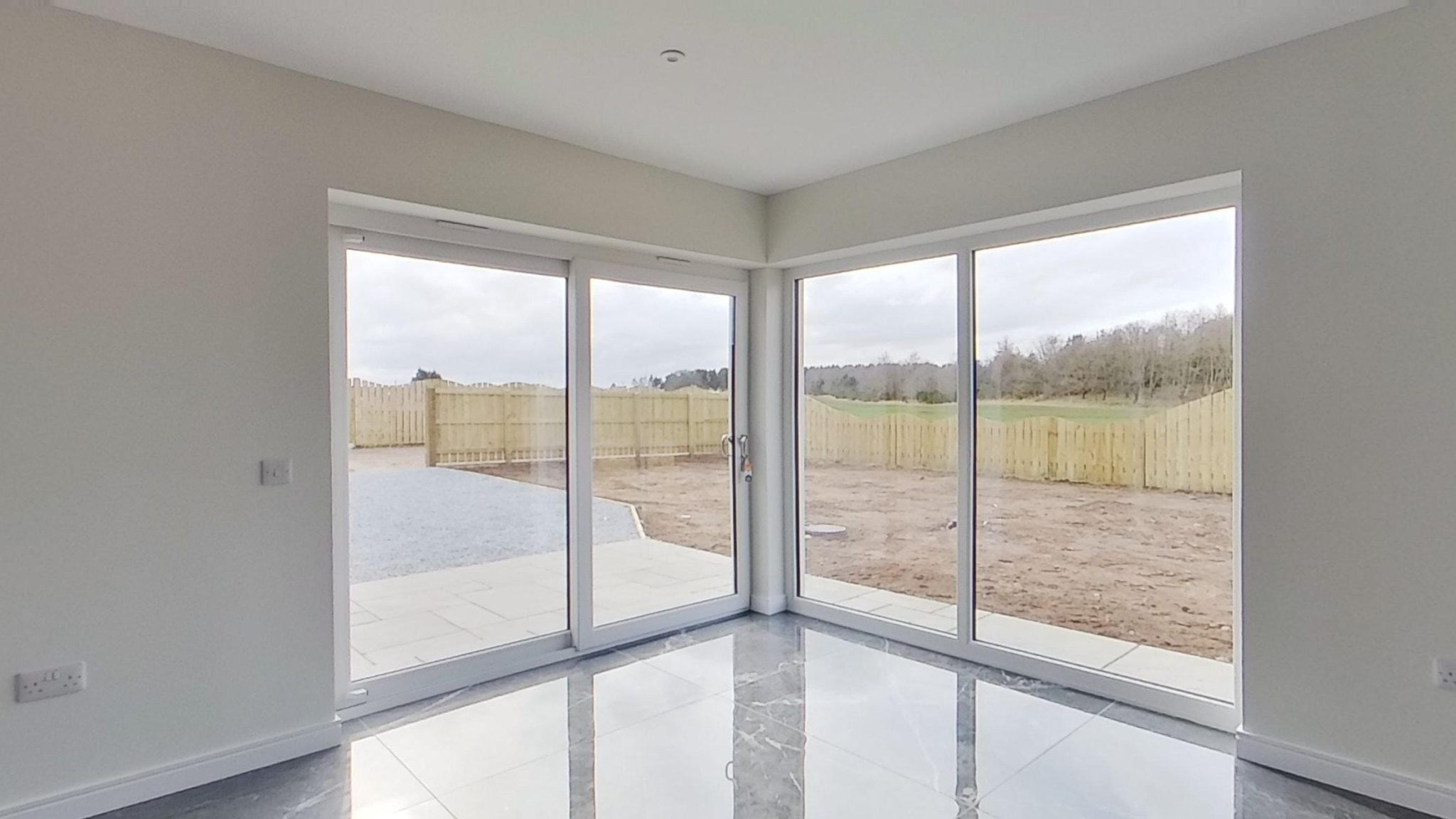 5 Souters View, Loch Flemington, IV2 7AH R & R Urquhart Solicitors