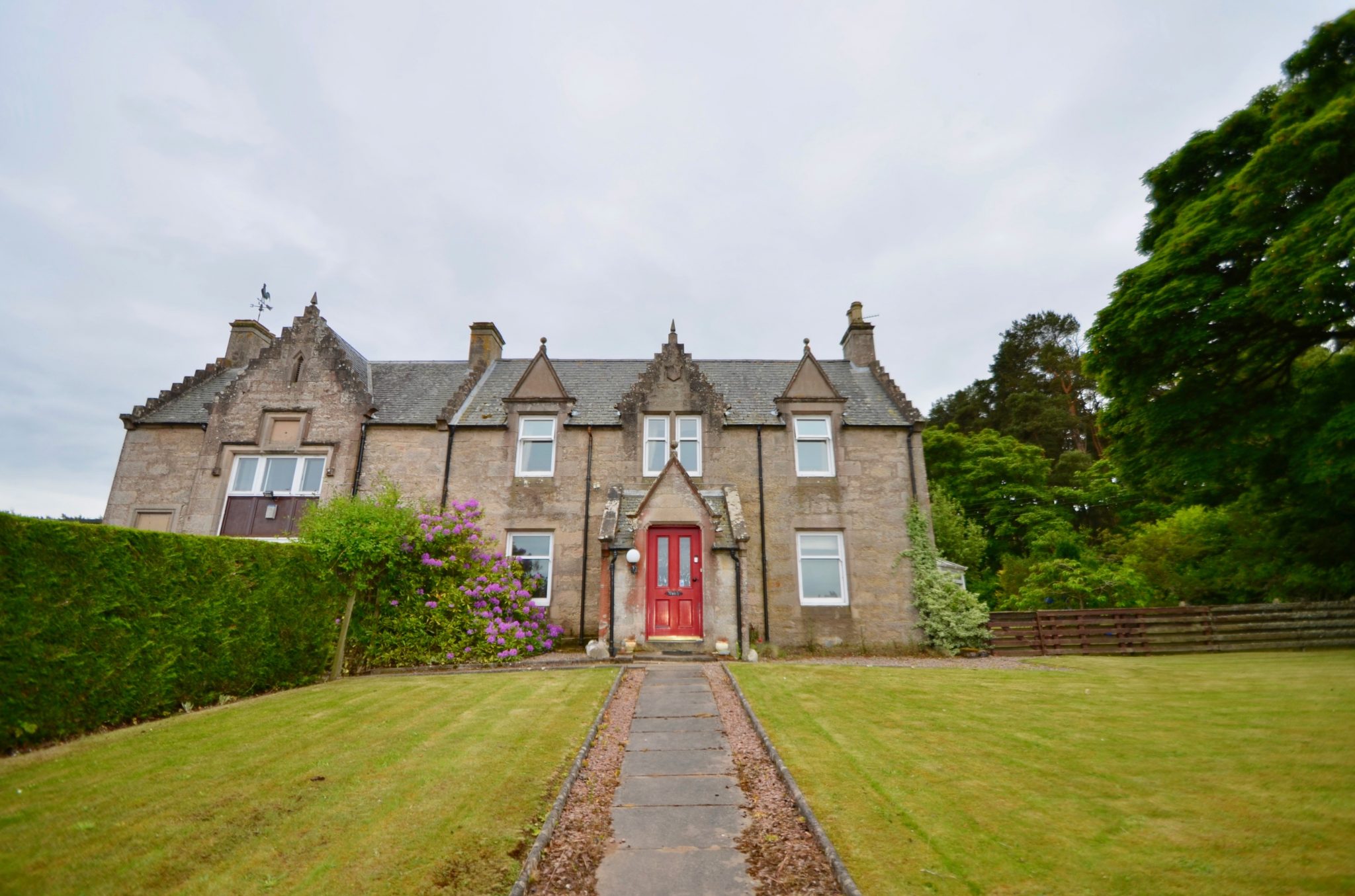 Delnies House, Inverness Road, Nairn, IV12 5NT R & R Urquhart